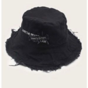 Letter graphic bucket hat